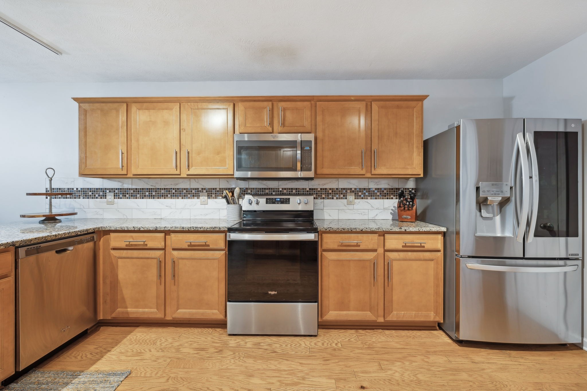 1006 Harmony Ln