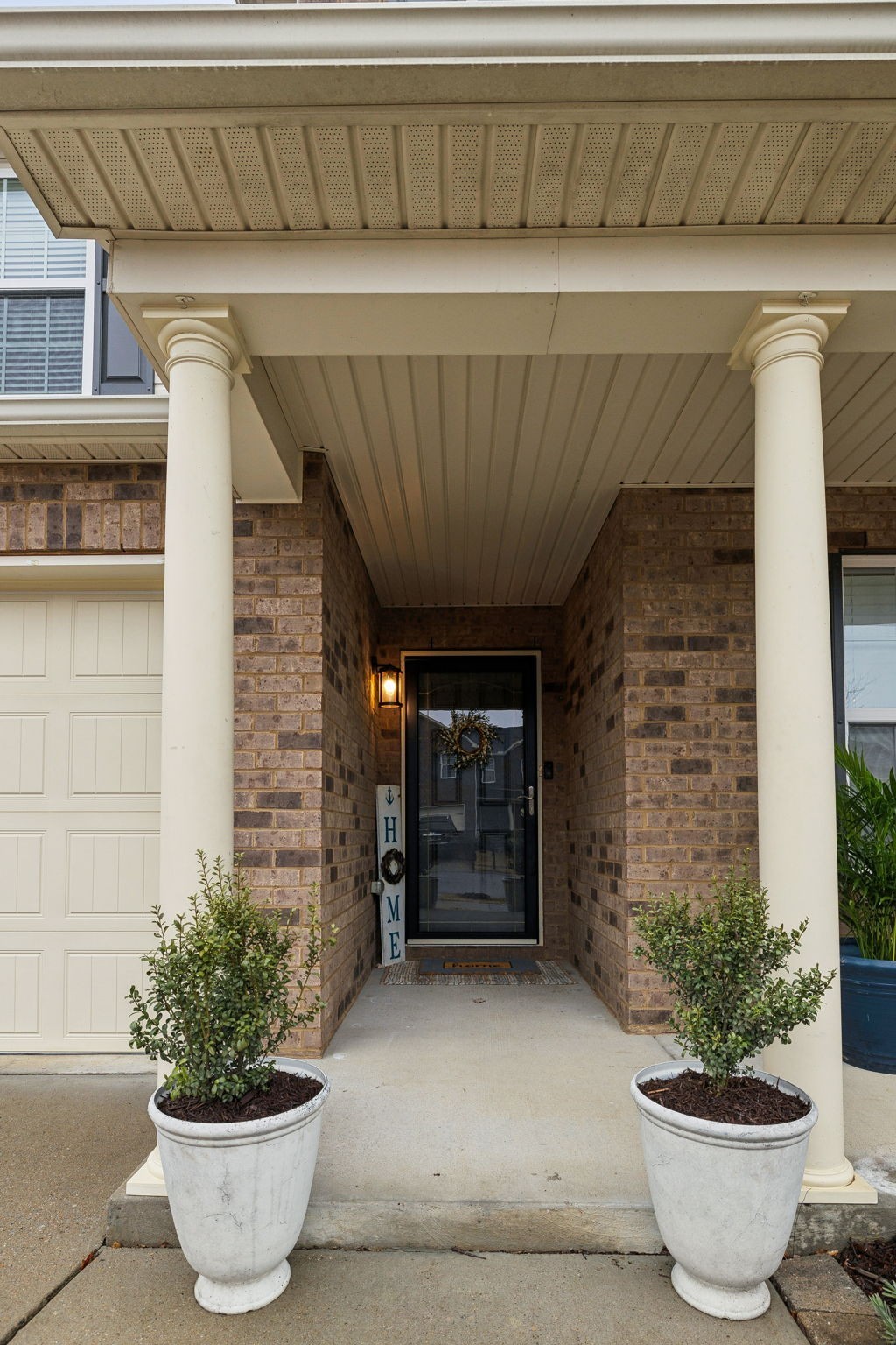1006 Harmony Ln