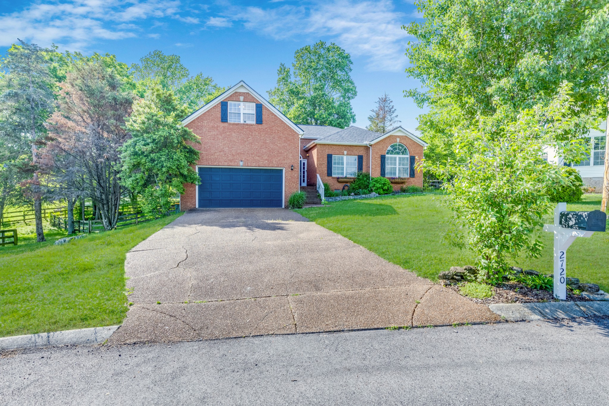 2720 Tallow Trce