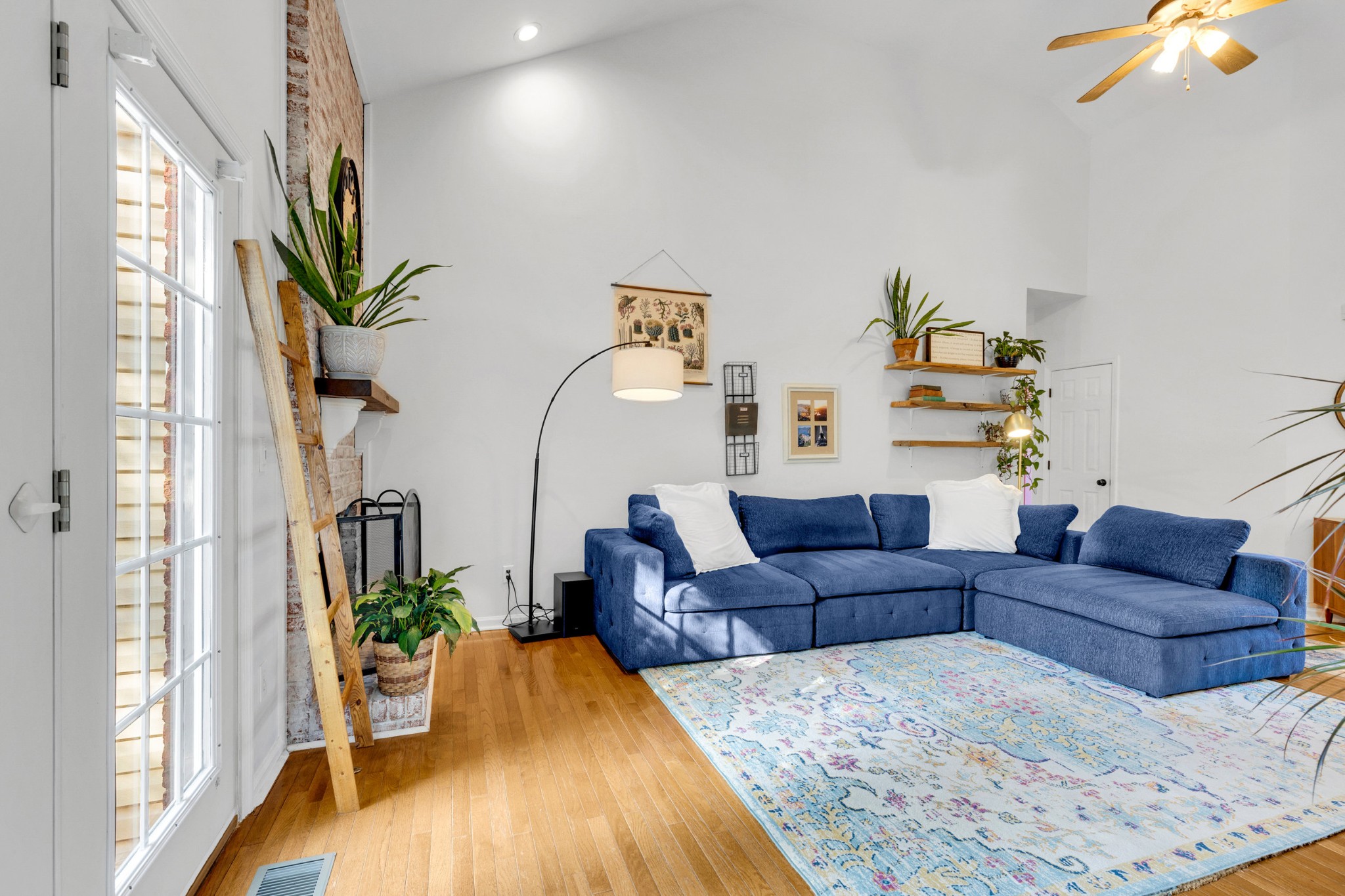 2720 Tallow Trce