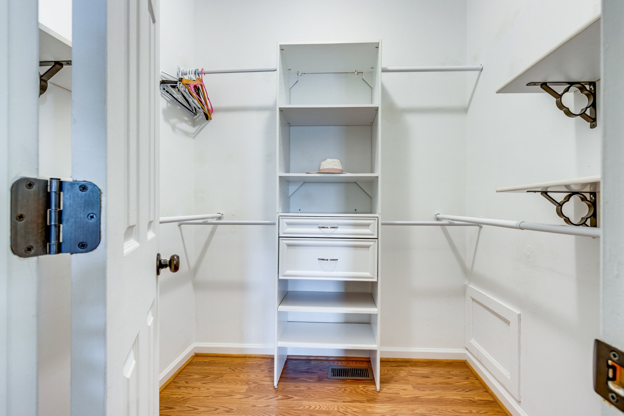 2720 Tallow Trce