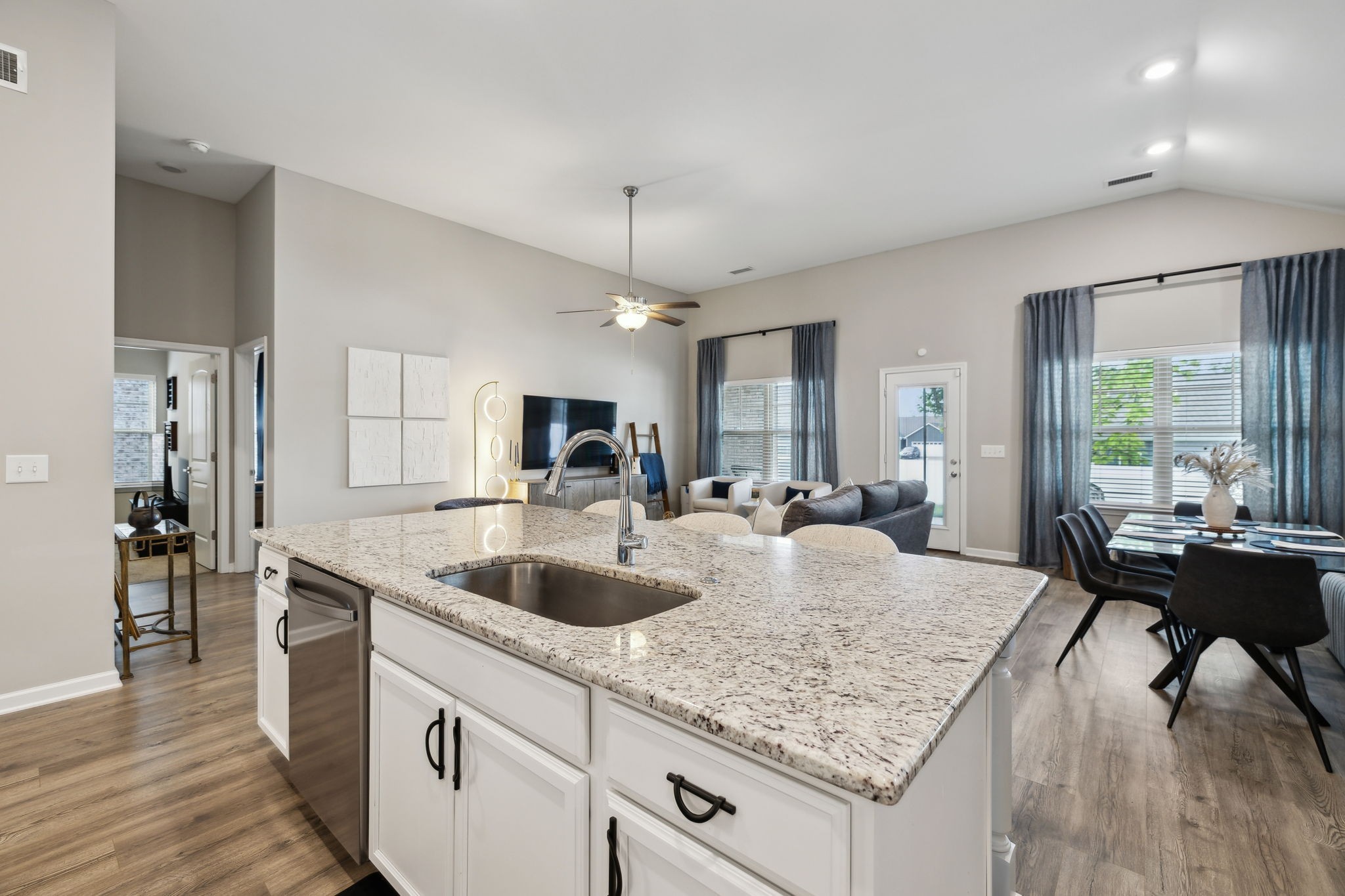 260 Thorpe Dr