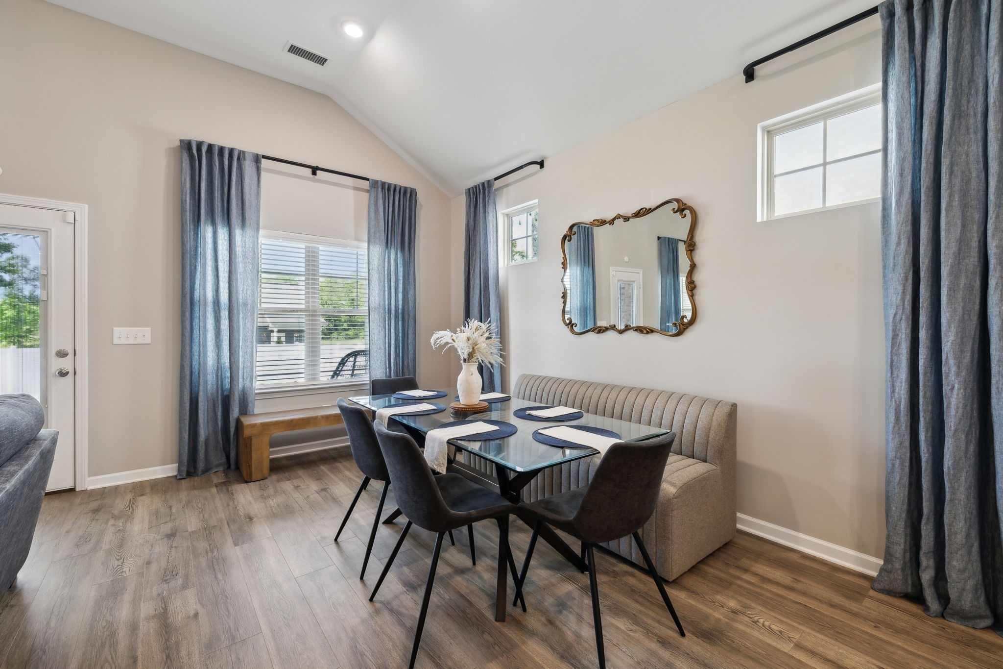 260 Thorpe Dr