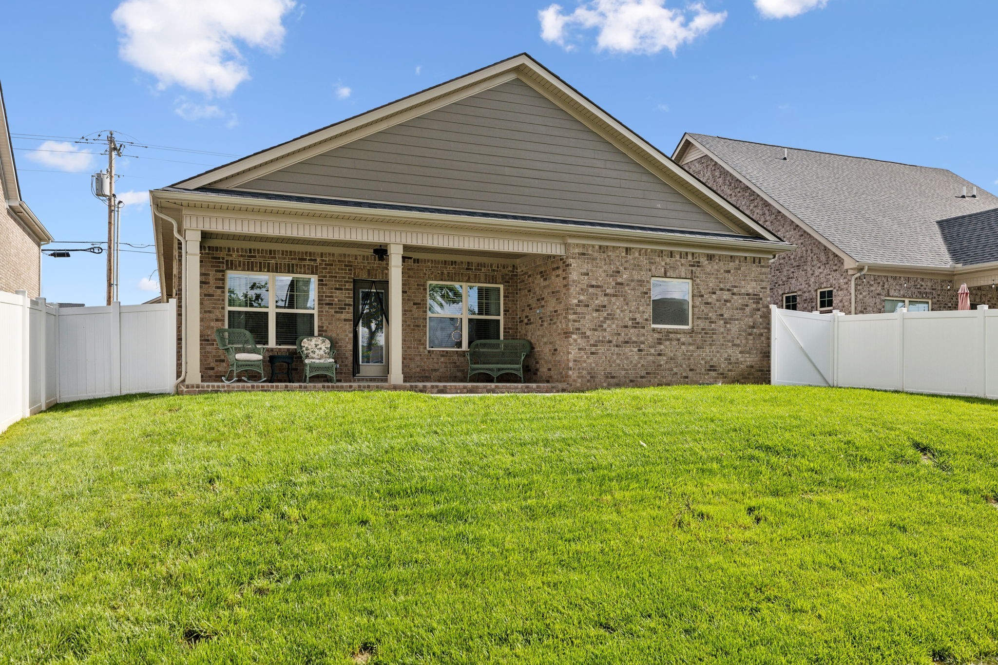 260 Thorpe Dr