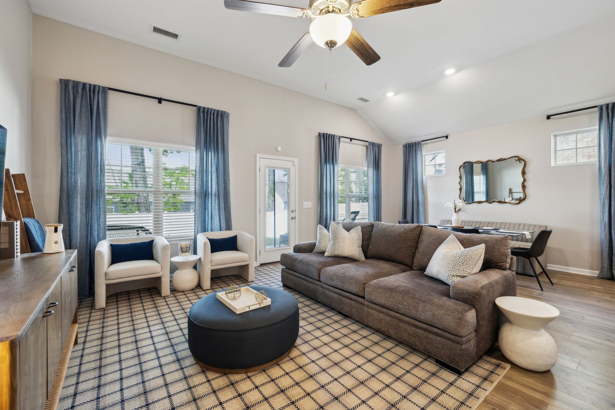 260 Thorpe Dr