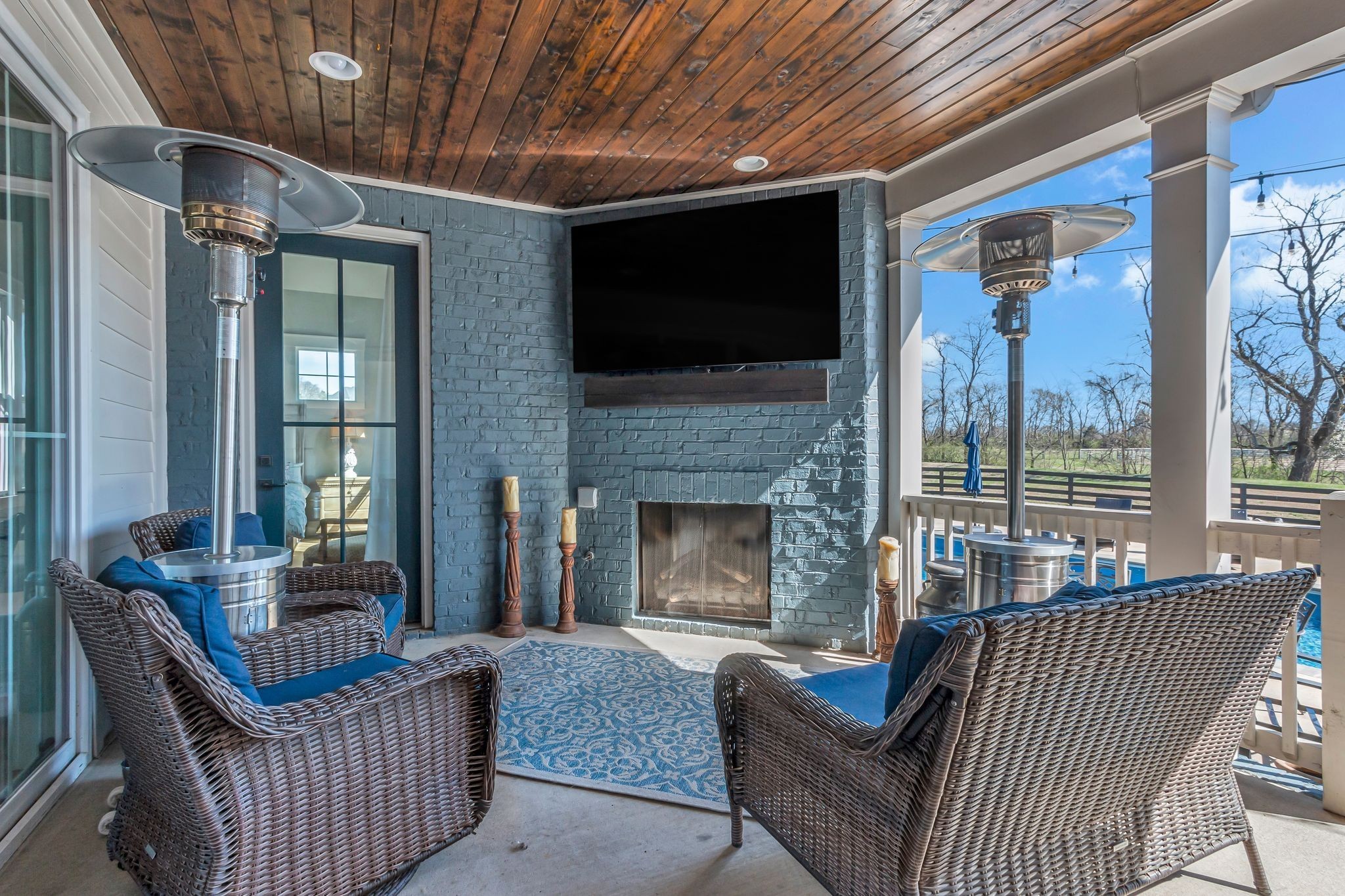 2113 Southern Preserve Ln