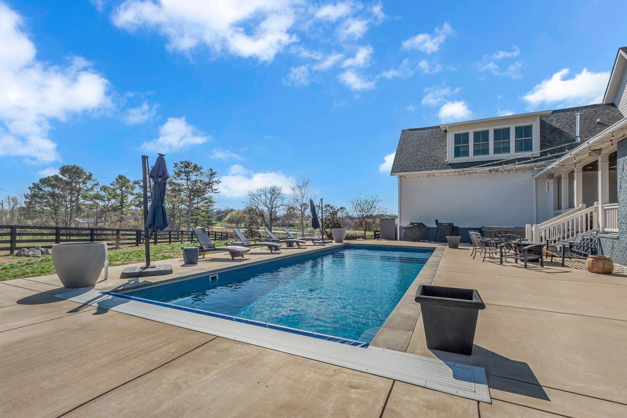 2113 Southern Preserve Ln