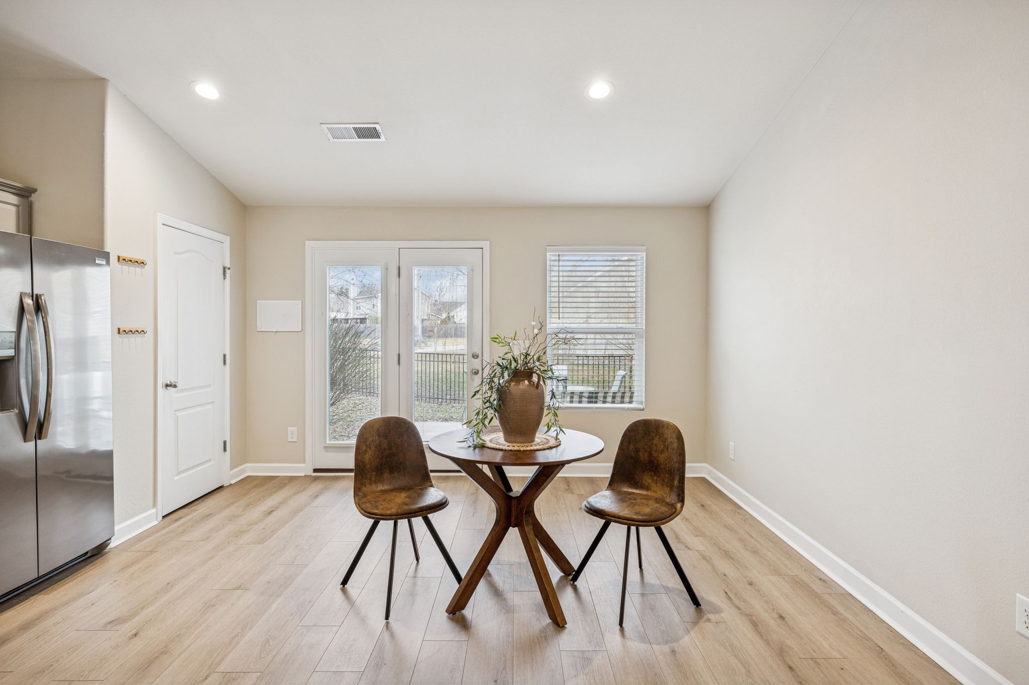 2275 Honey Farm Way