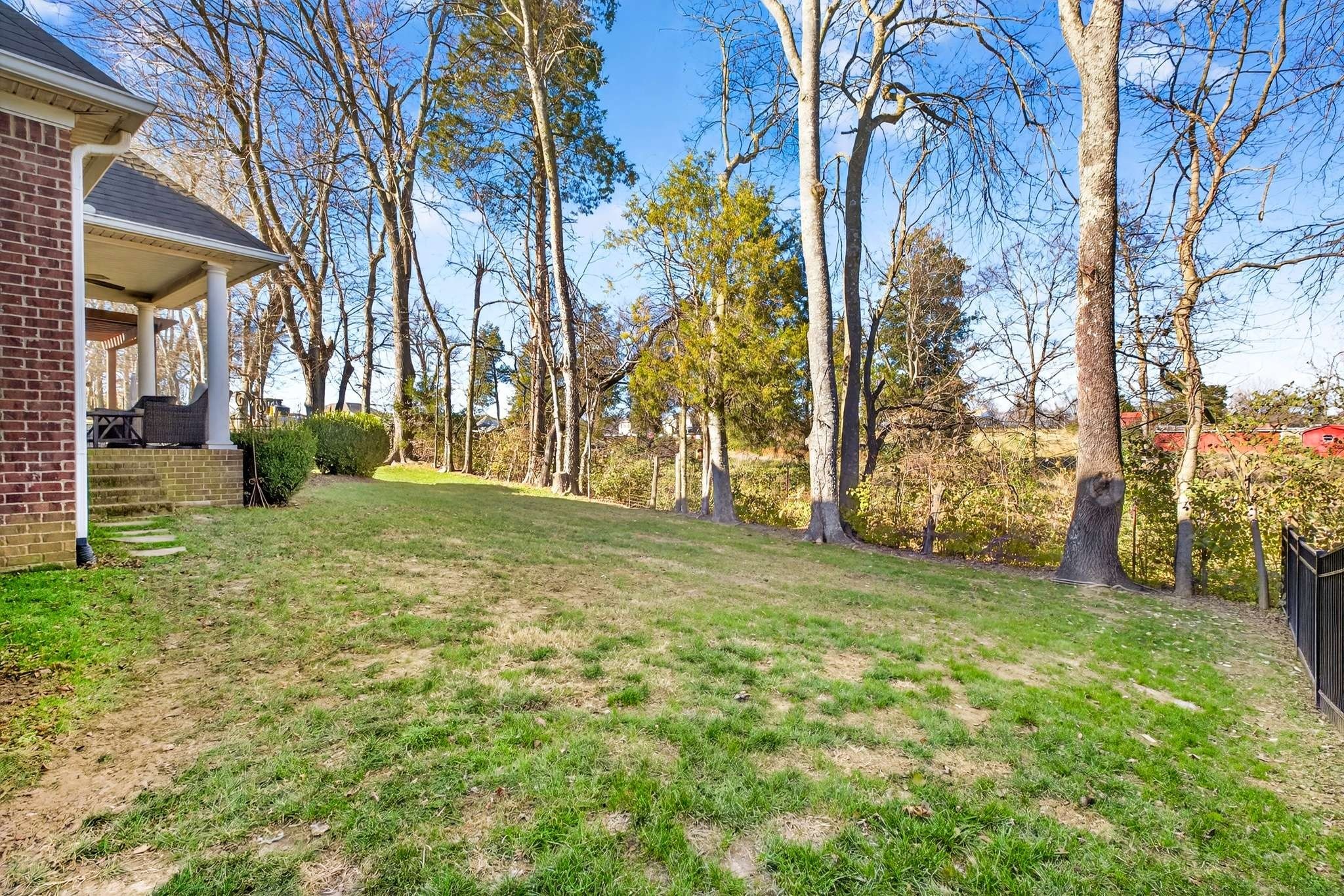 1007 Nealcrest Cir