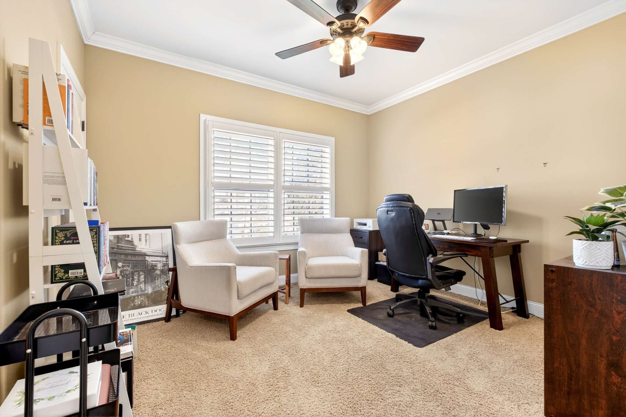 1007 Nealcrest Cir