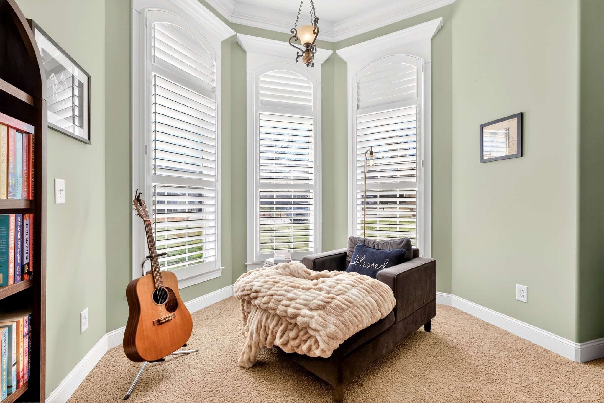 1007 Nealcrest Cir