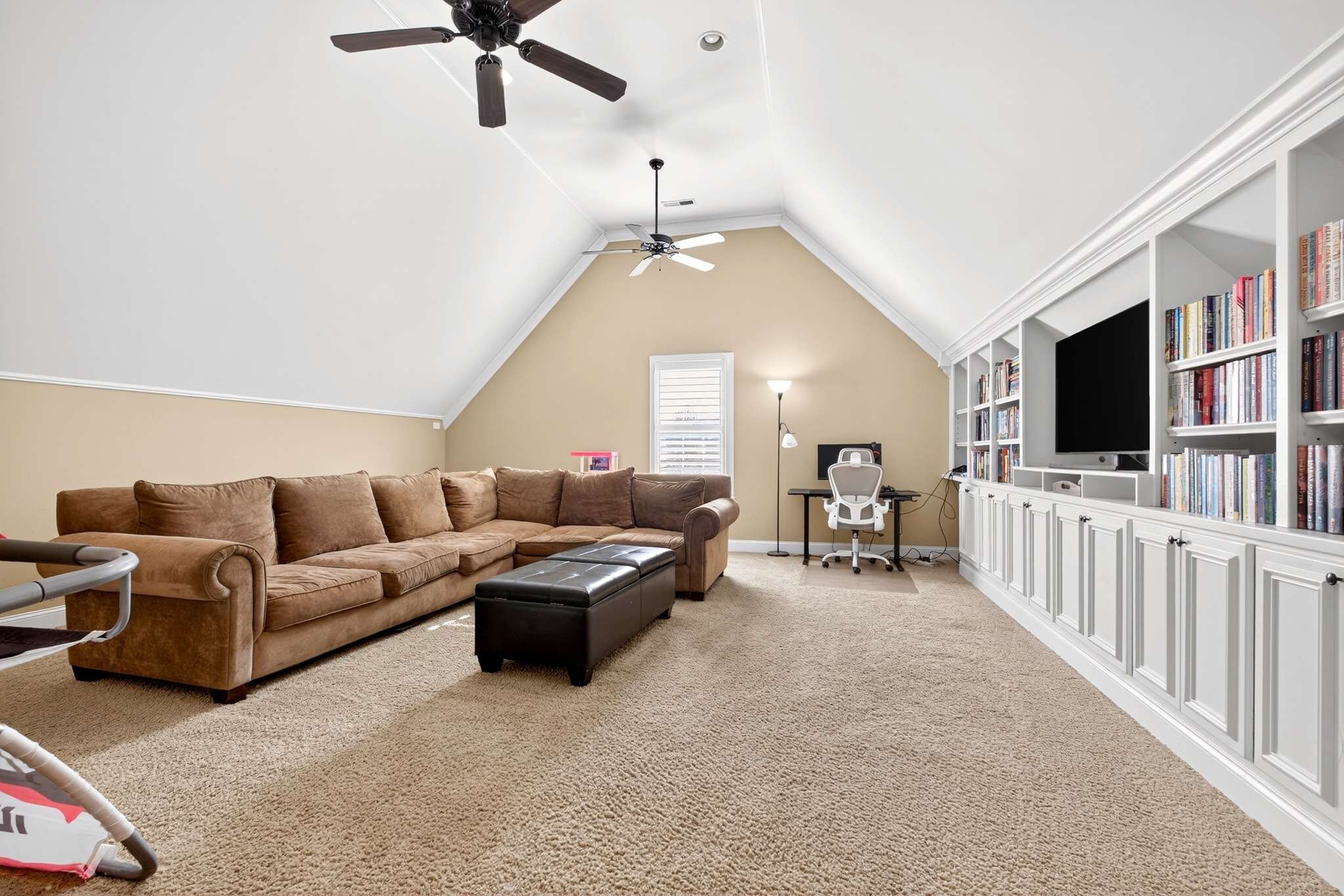 1007 Nealcrest Cir