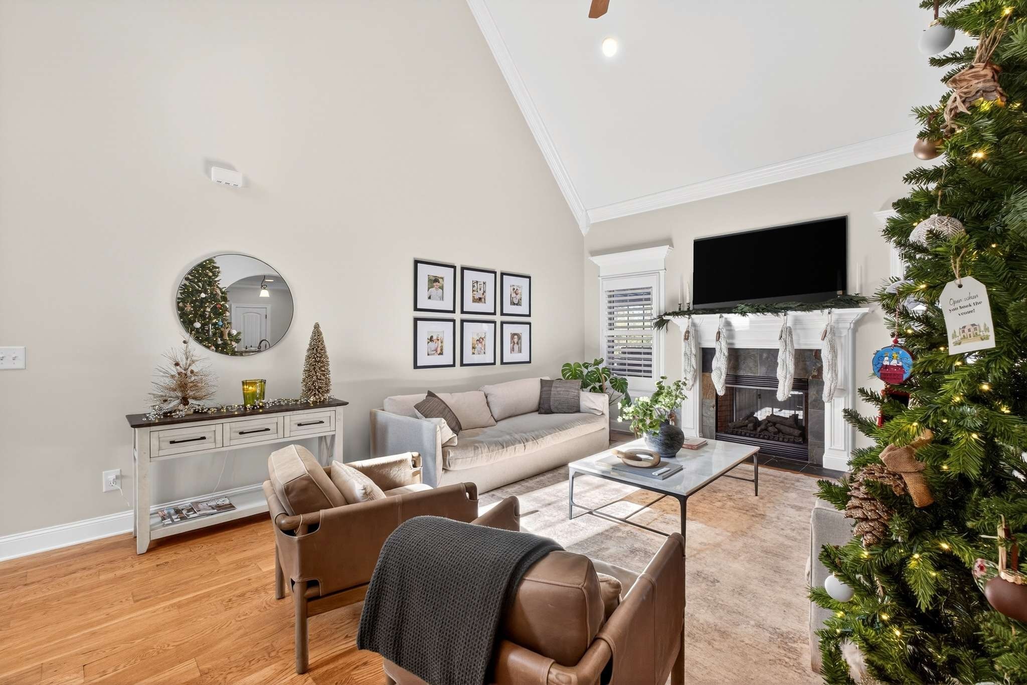 1007 Nealcrest Cir