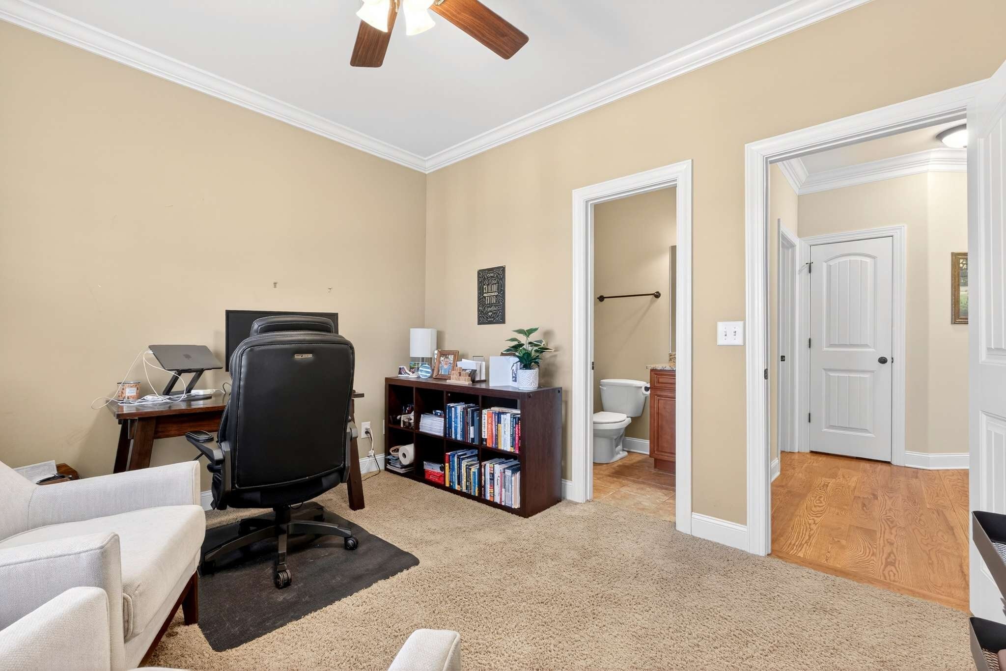1007 Nealcrest Cir