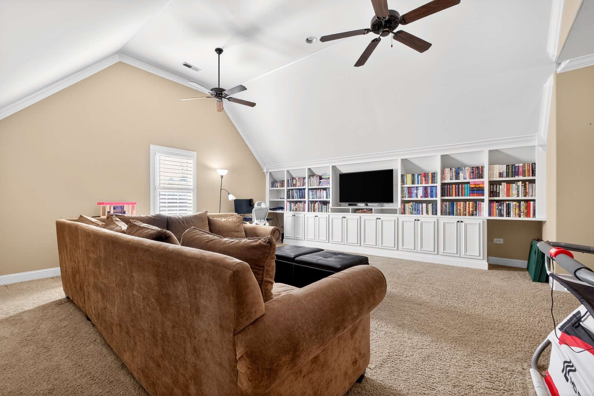 1007 Nealcrest Cir