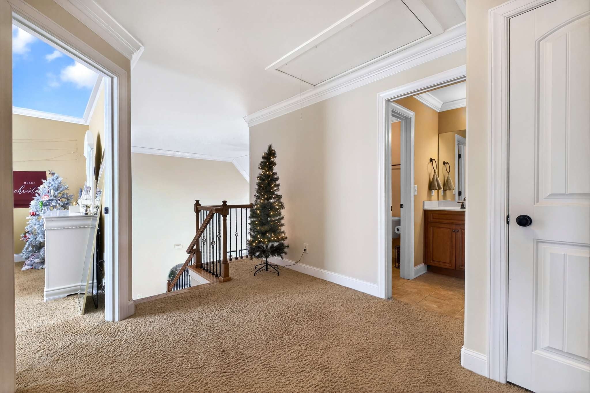1007 Nealcrest Cir