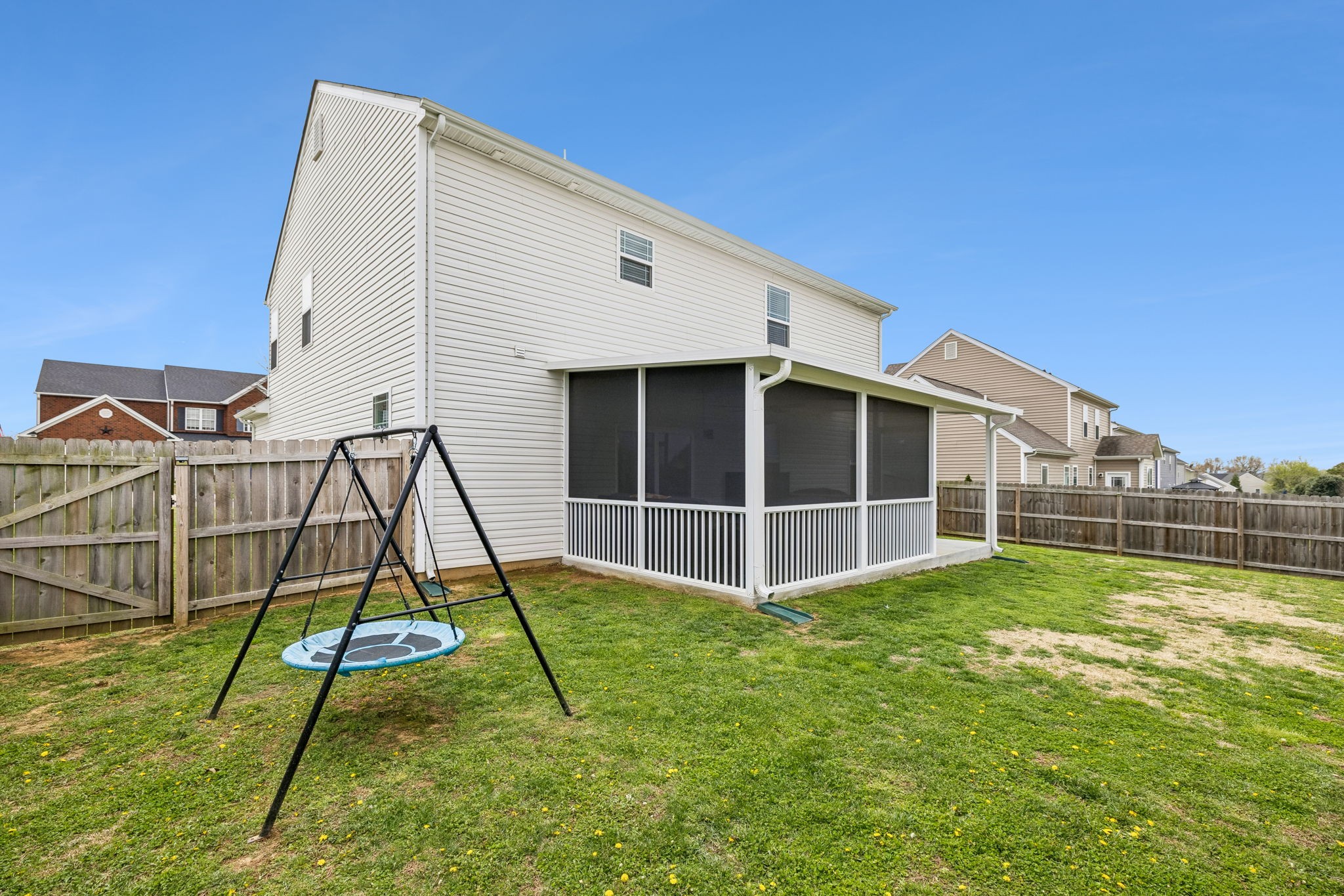 1004 Vanguard Dr