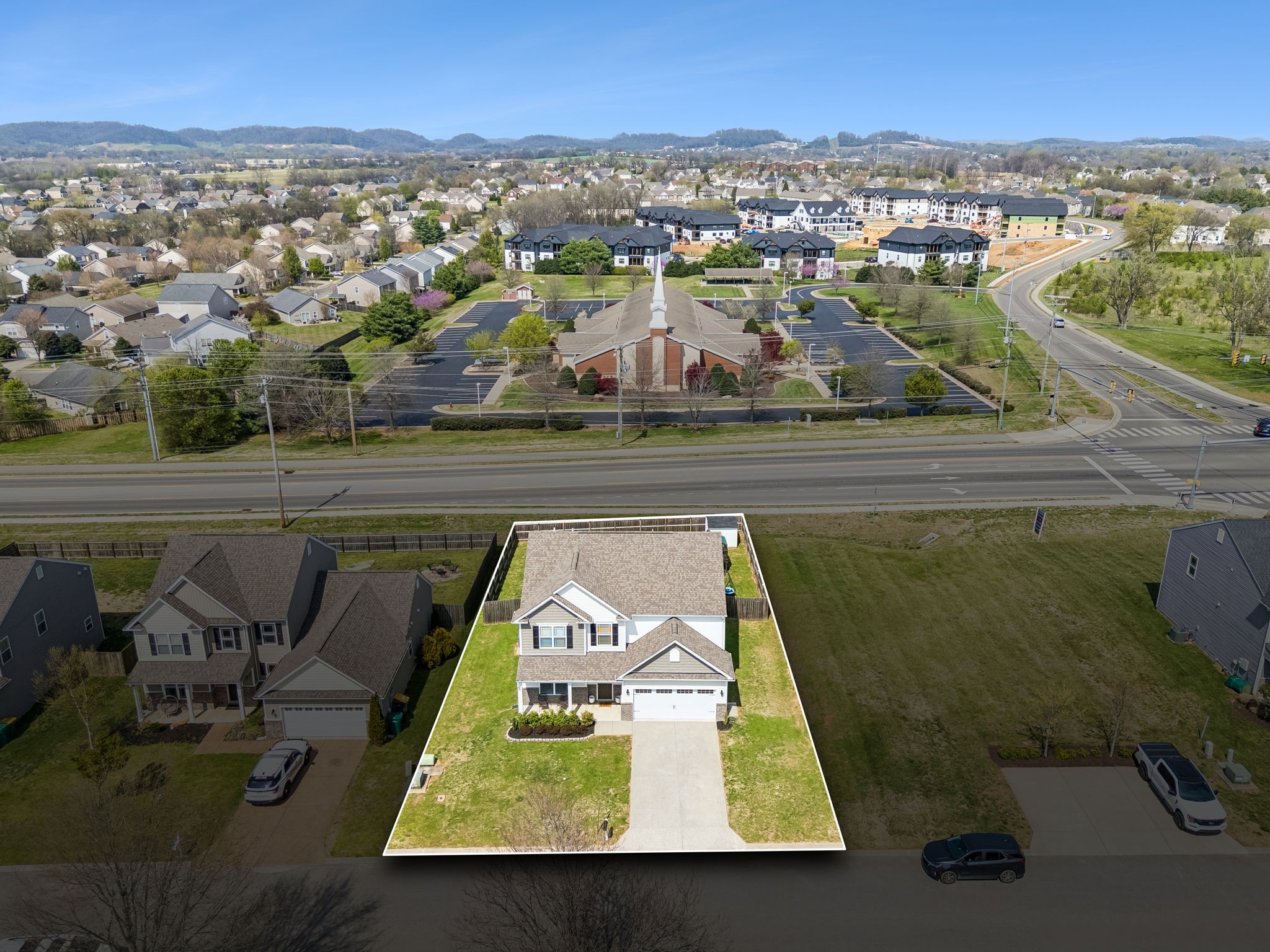 1004 Vanguard Dr