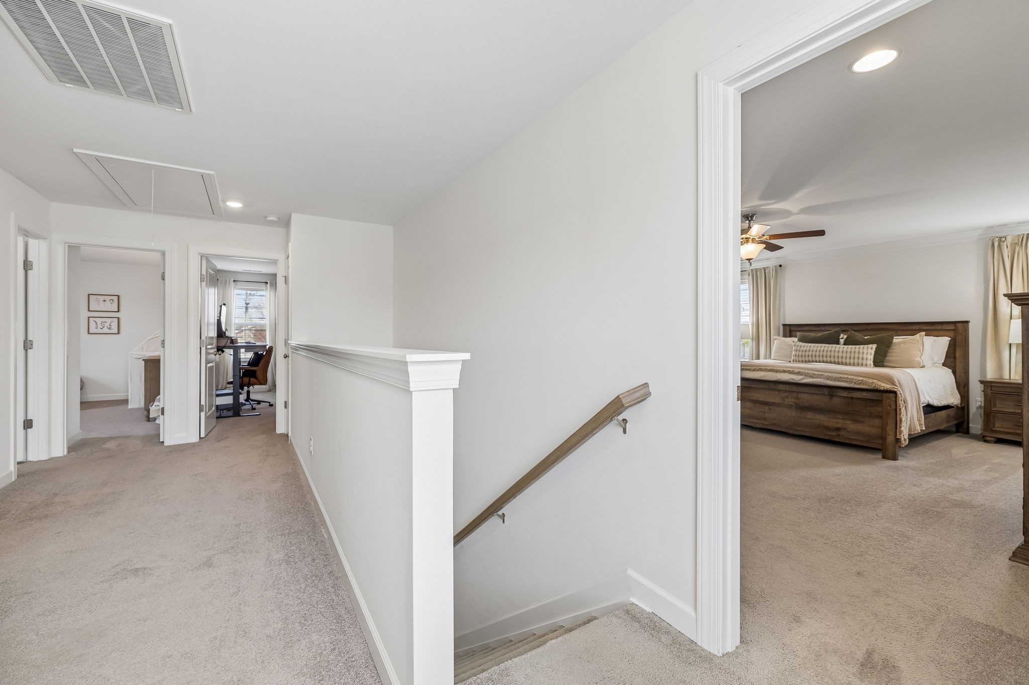 1004 Vanguard Dr