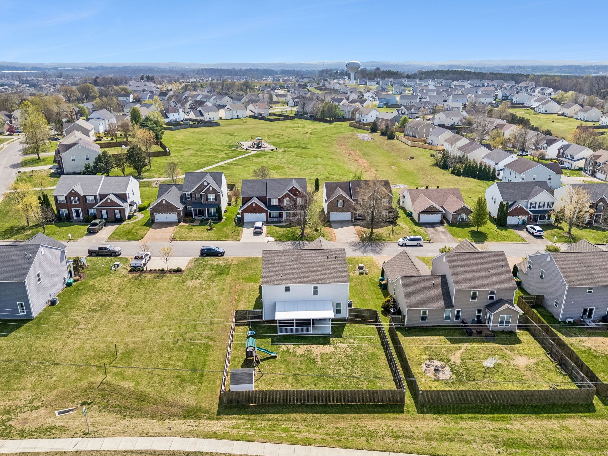 1004 Vanguard Dr
