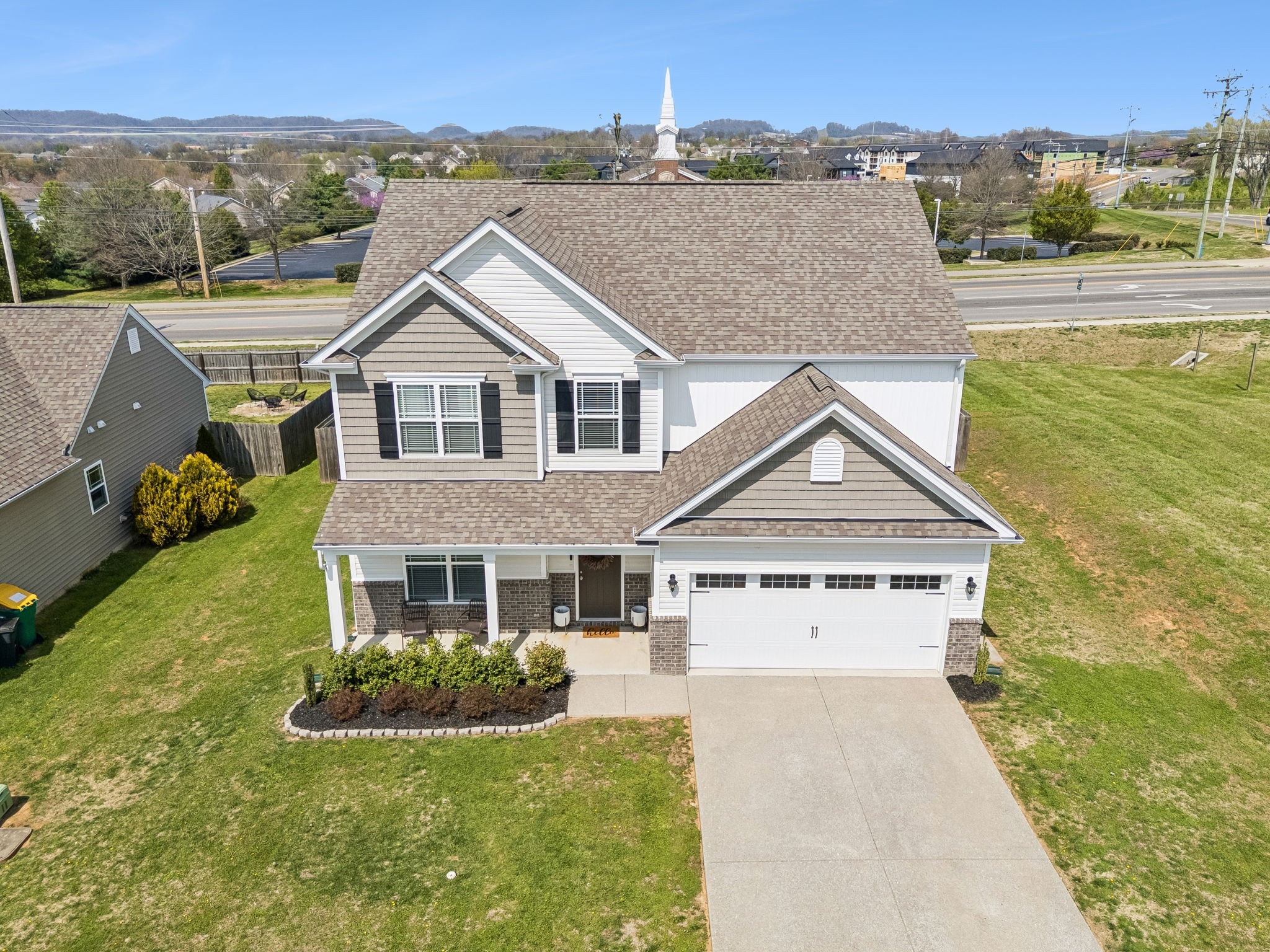 1004 Vanguard Dr