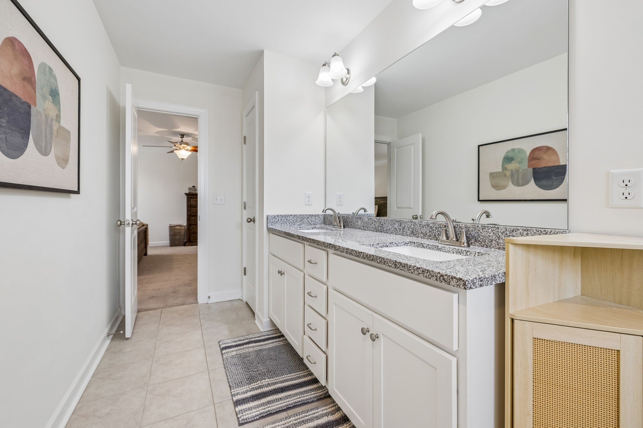 1004 Vanguard Dr