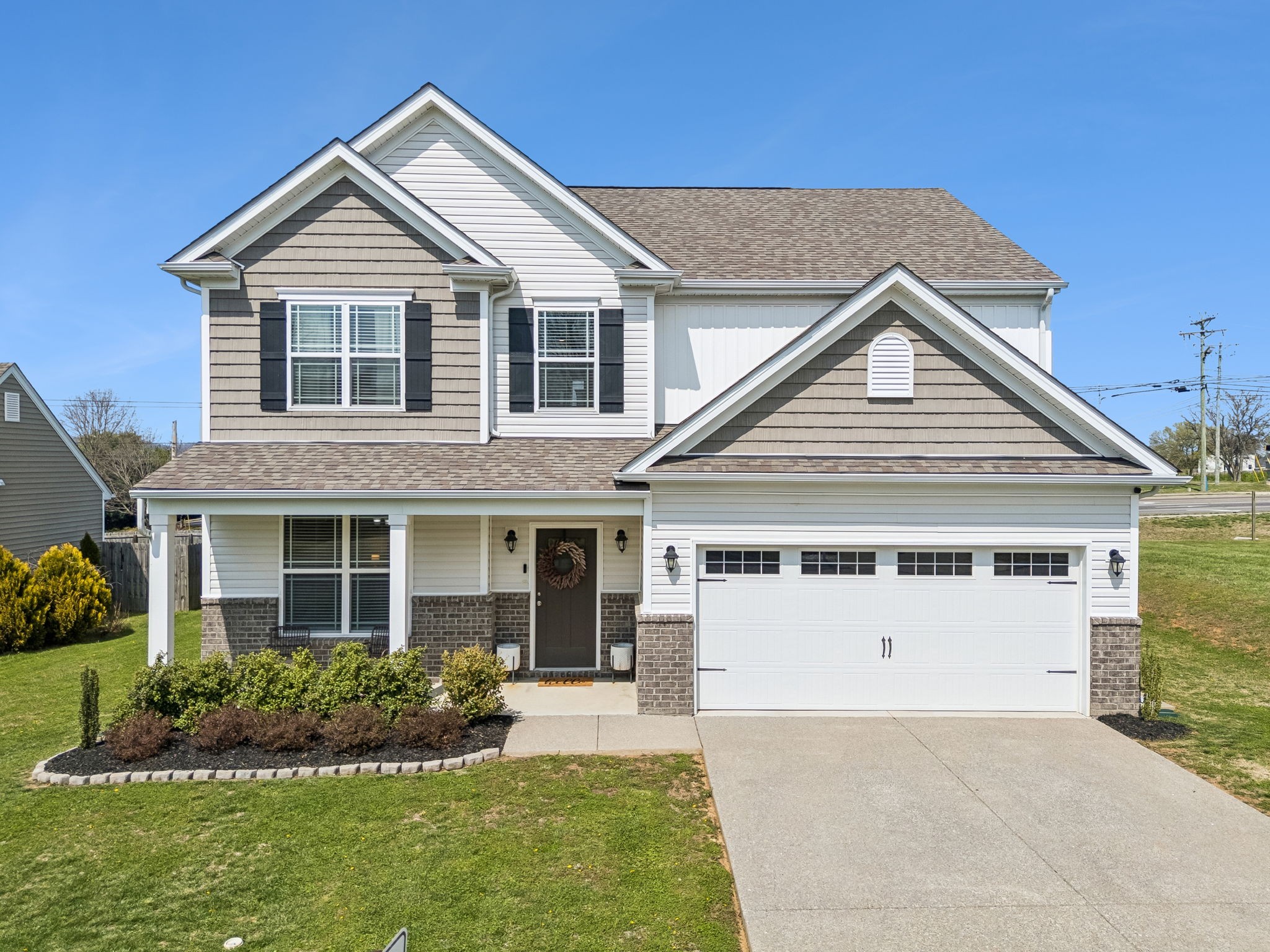1004 Vanguard Dr