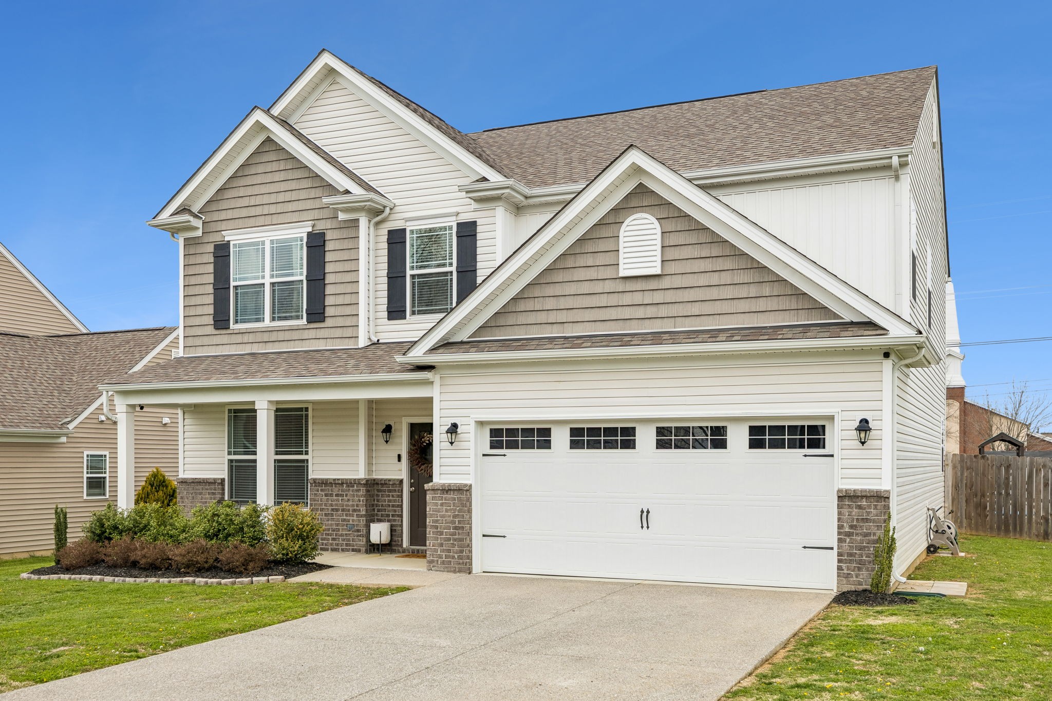1004 Vanguard Dr