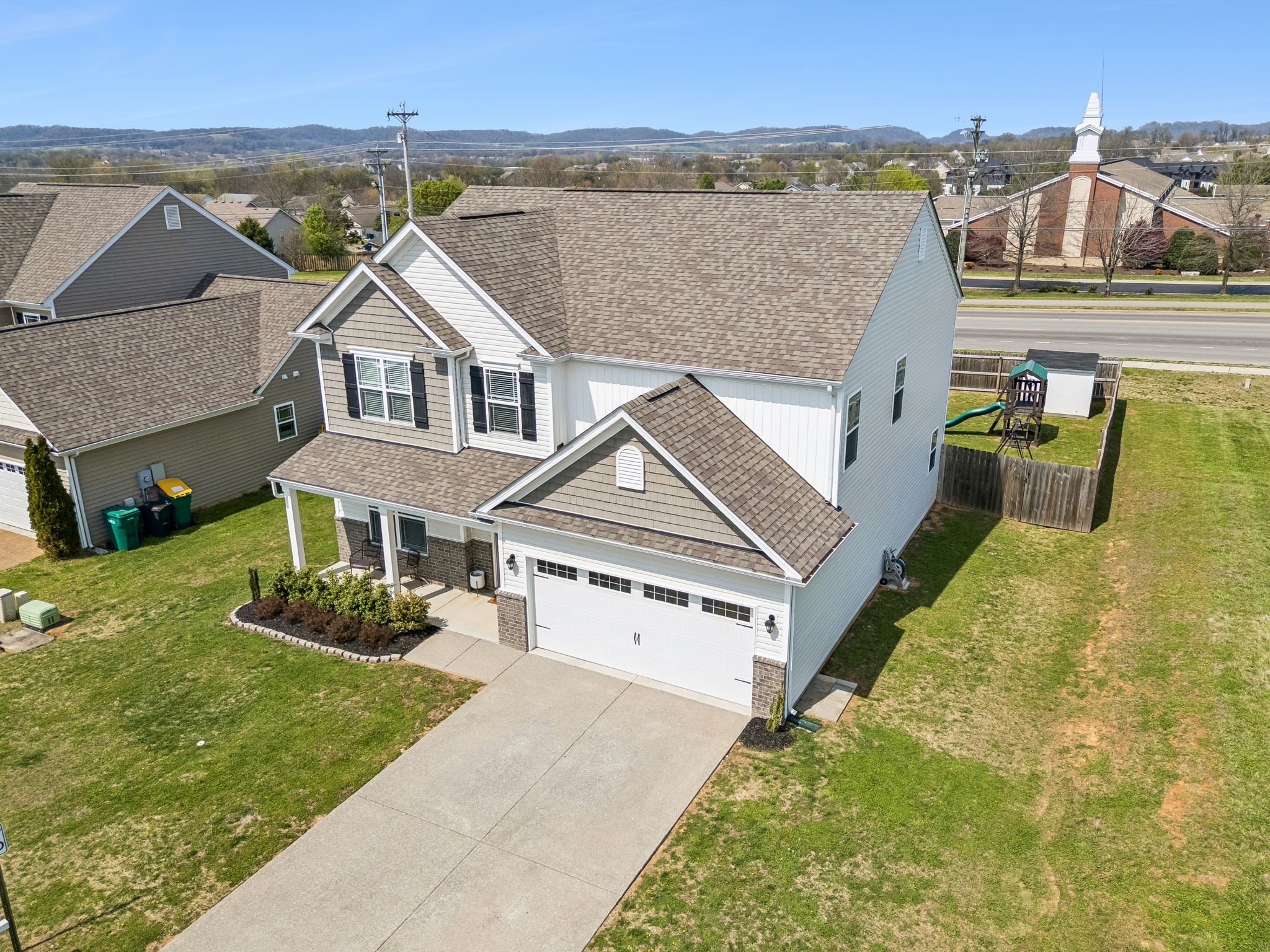 1004 Vanguard Dr