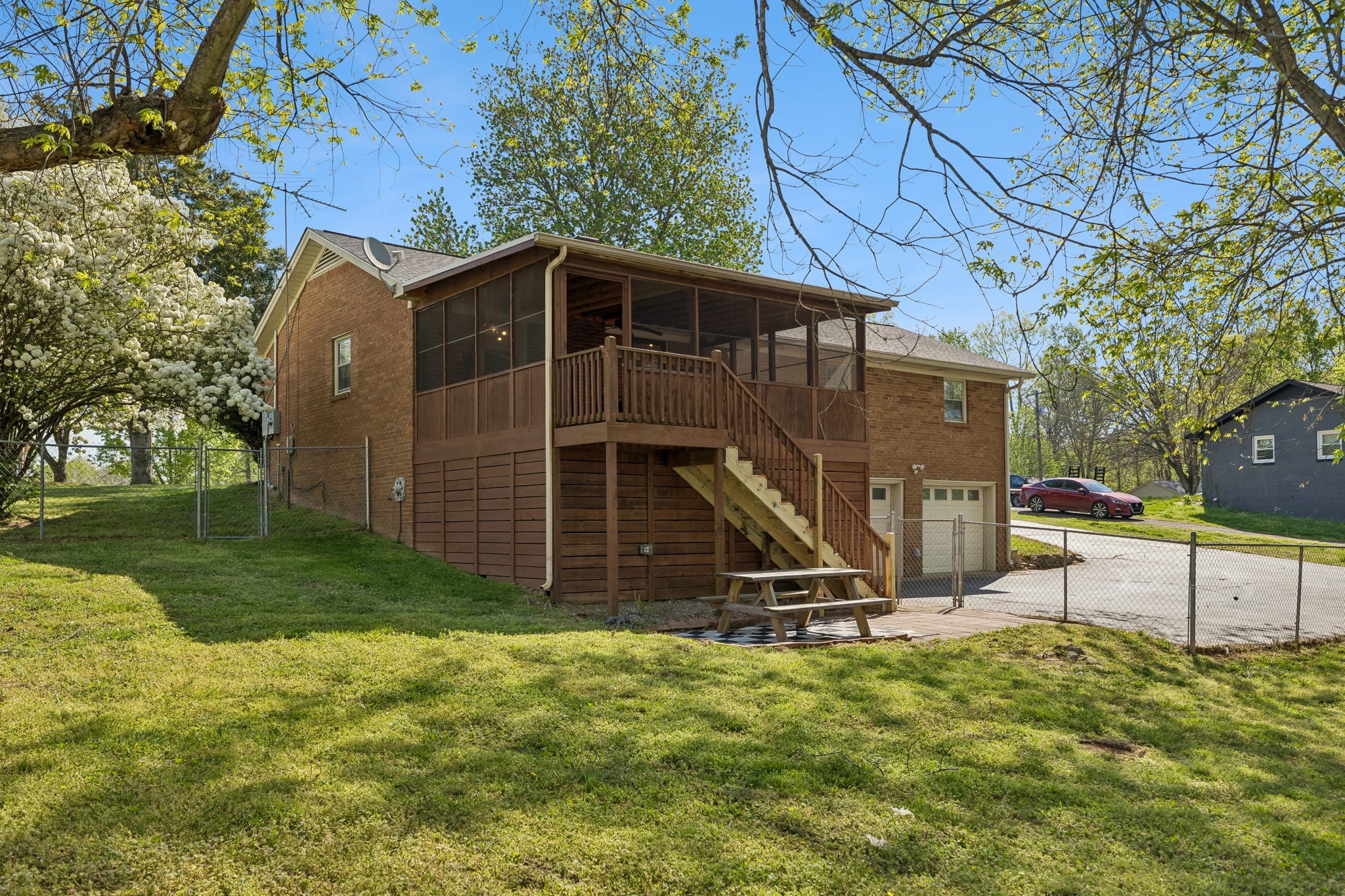 604 Blue Ridge Dr