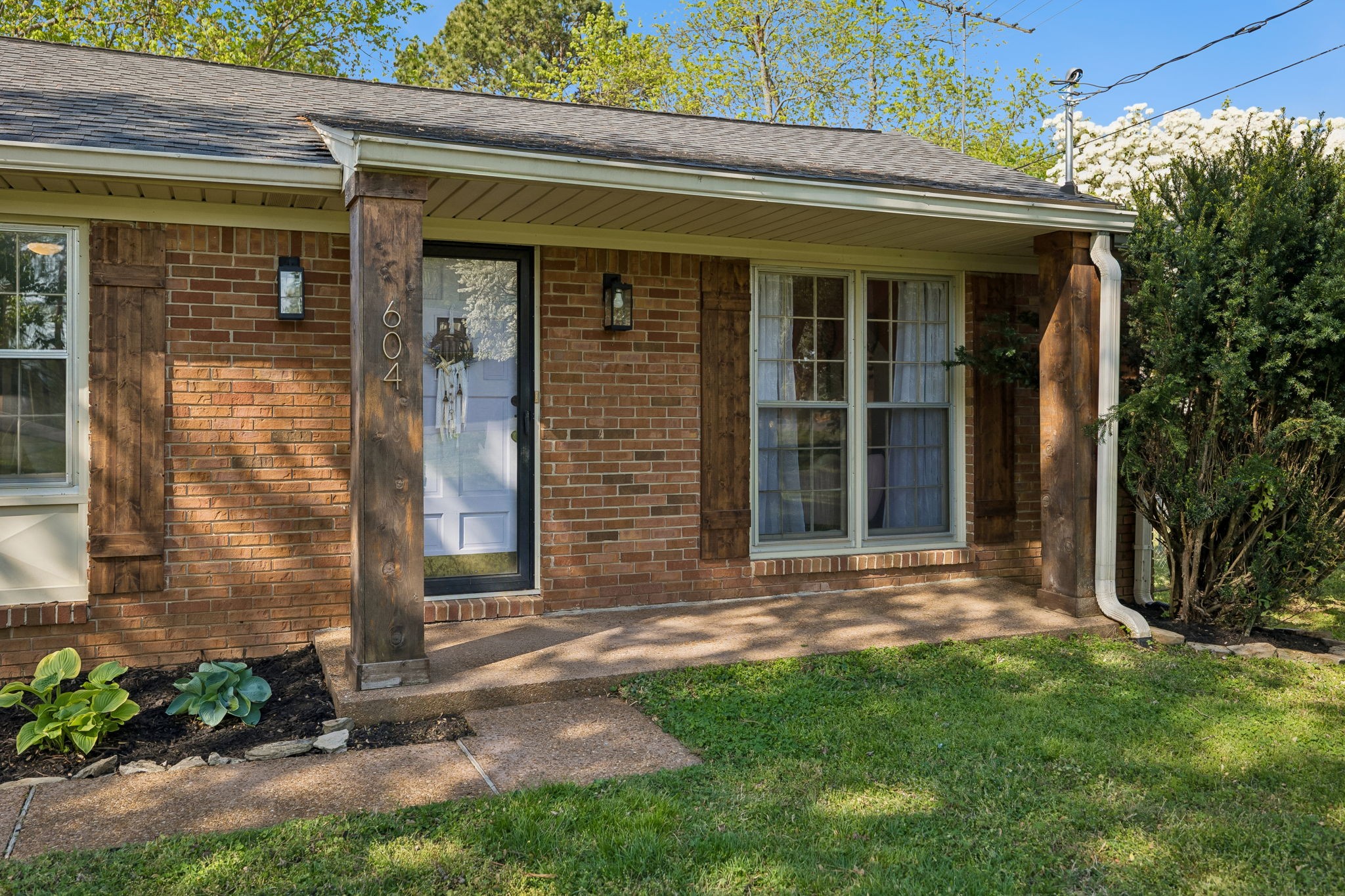 604 Blue Ridge Dr