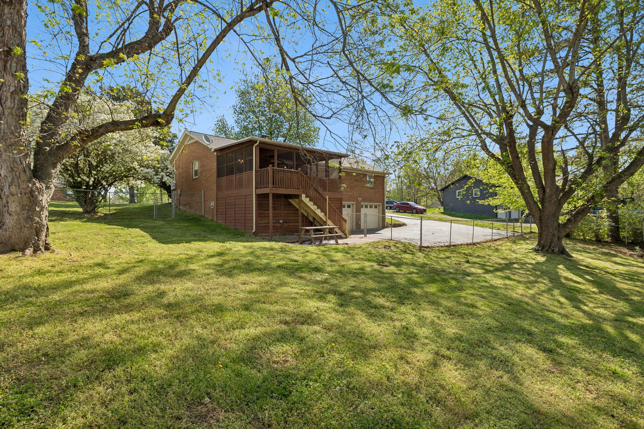 604 Blue Ridge Dr