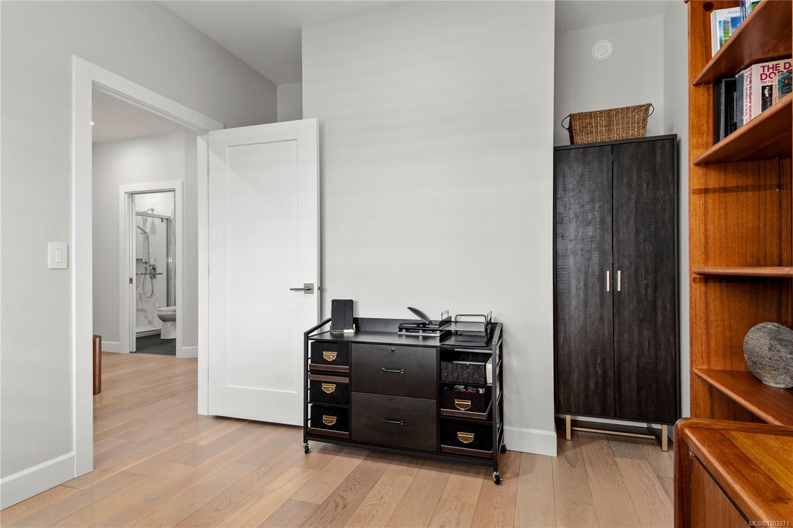 3329 Eagleview Cres