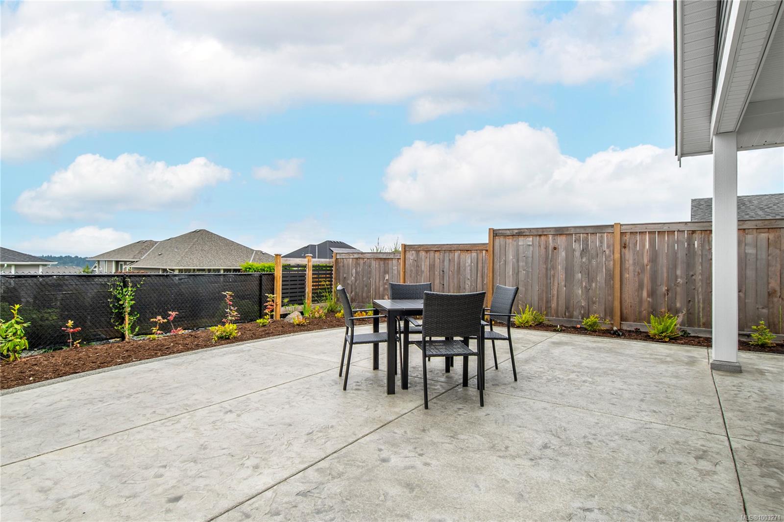3329 Eagleview Cres