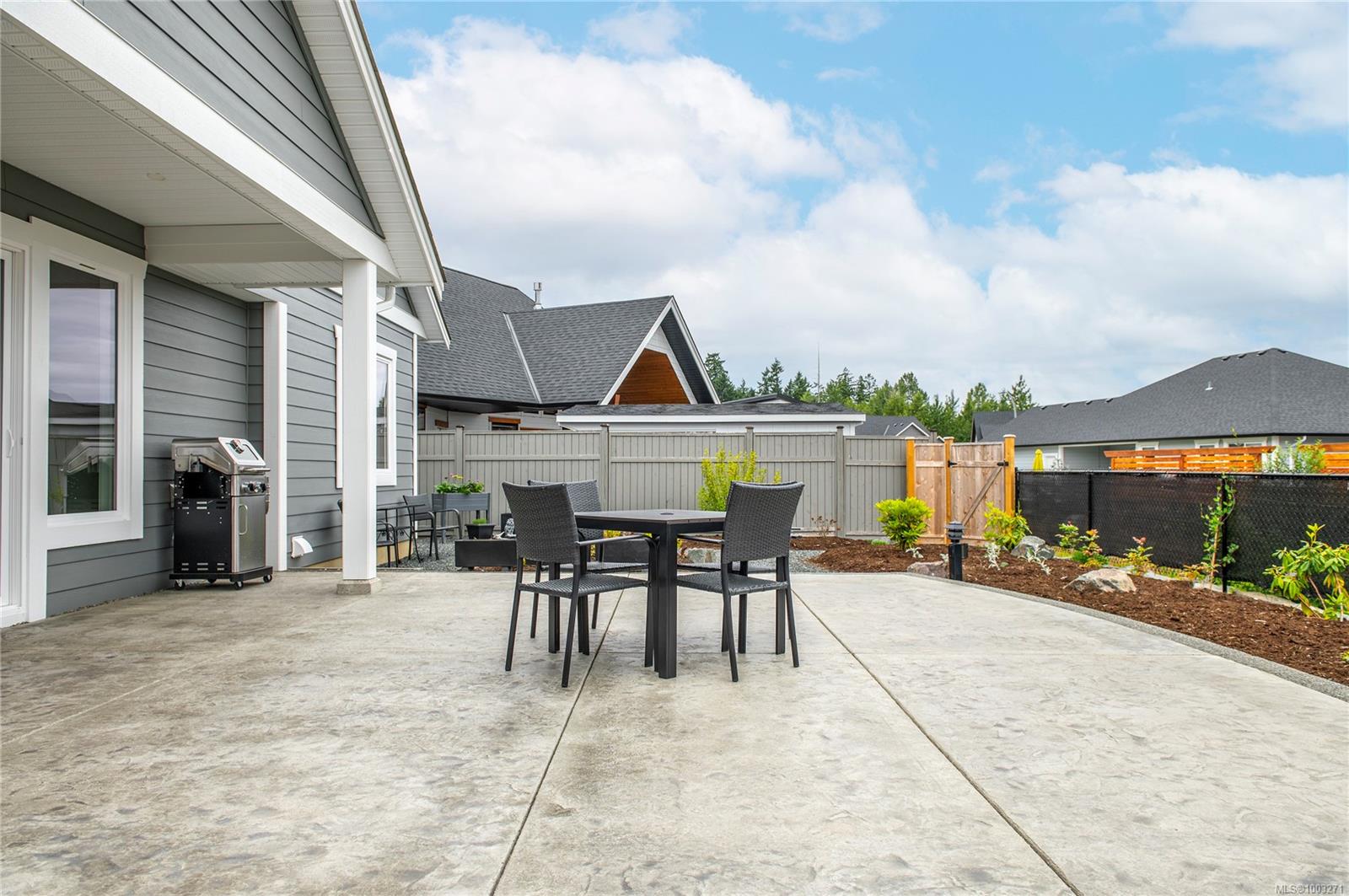 3329 Eagleview Cres