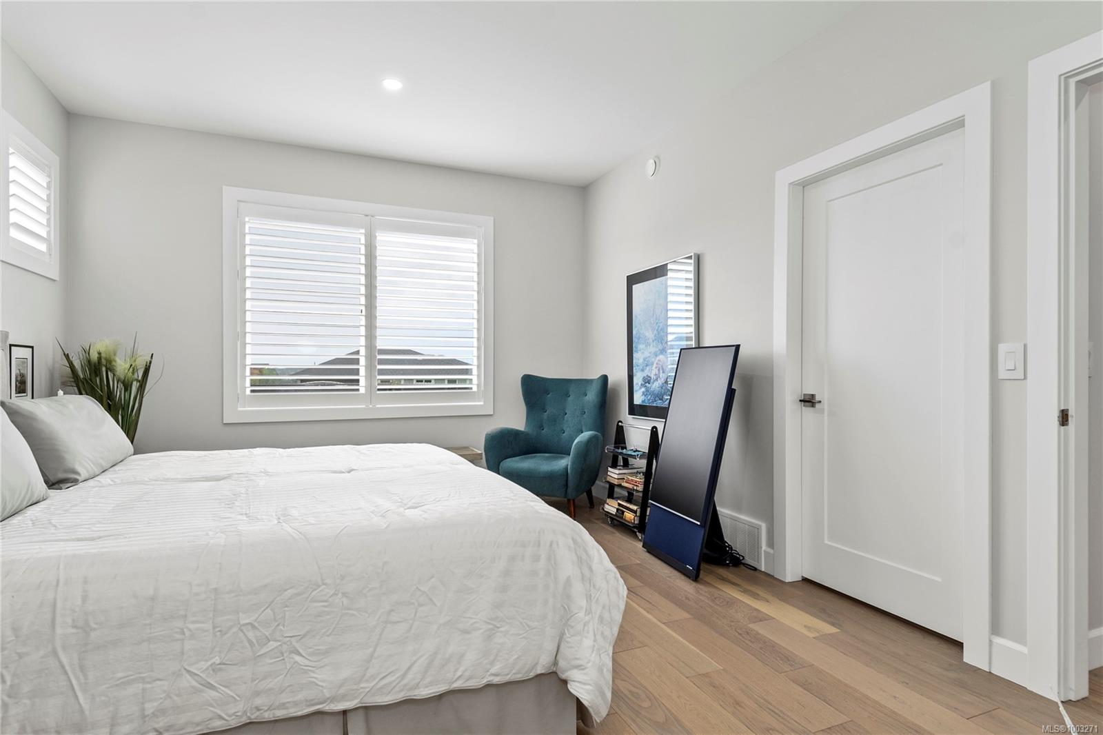 3329 Eagleview Cres