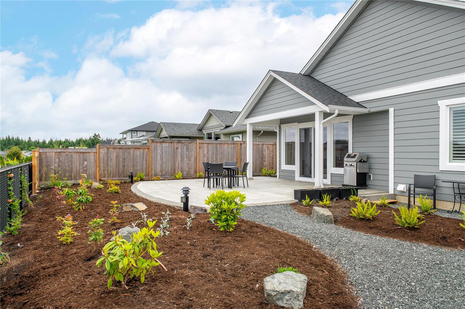 3329 Eagleview Cres