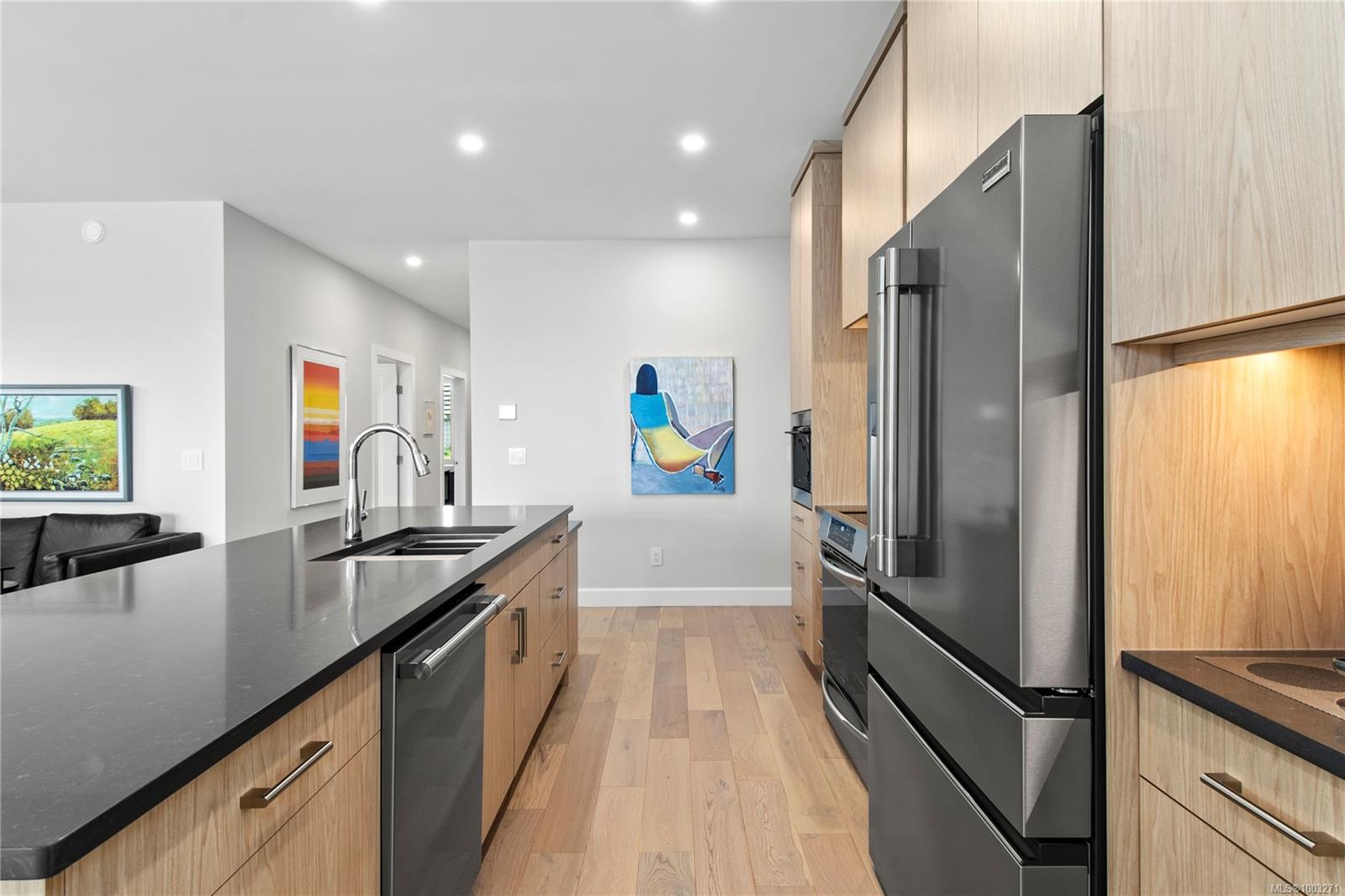 3329 Eagleview Cres