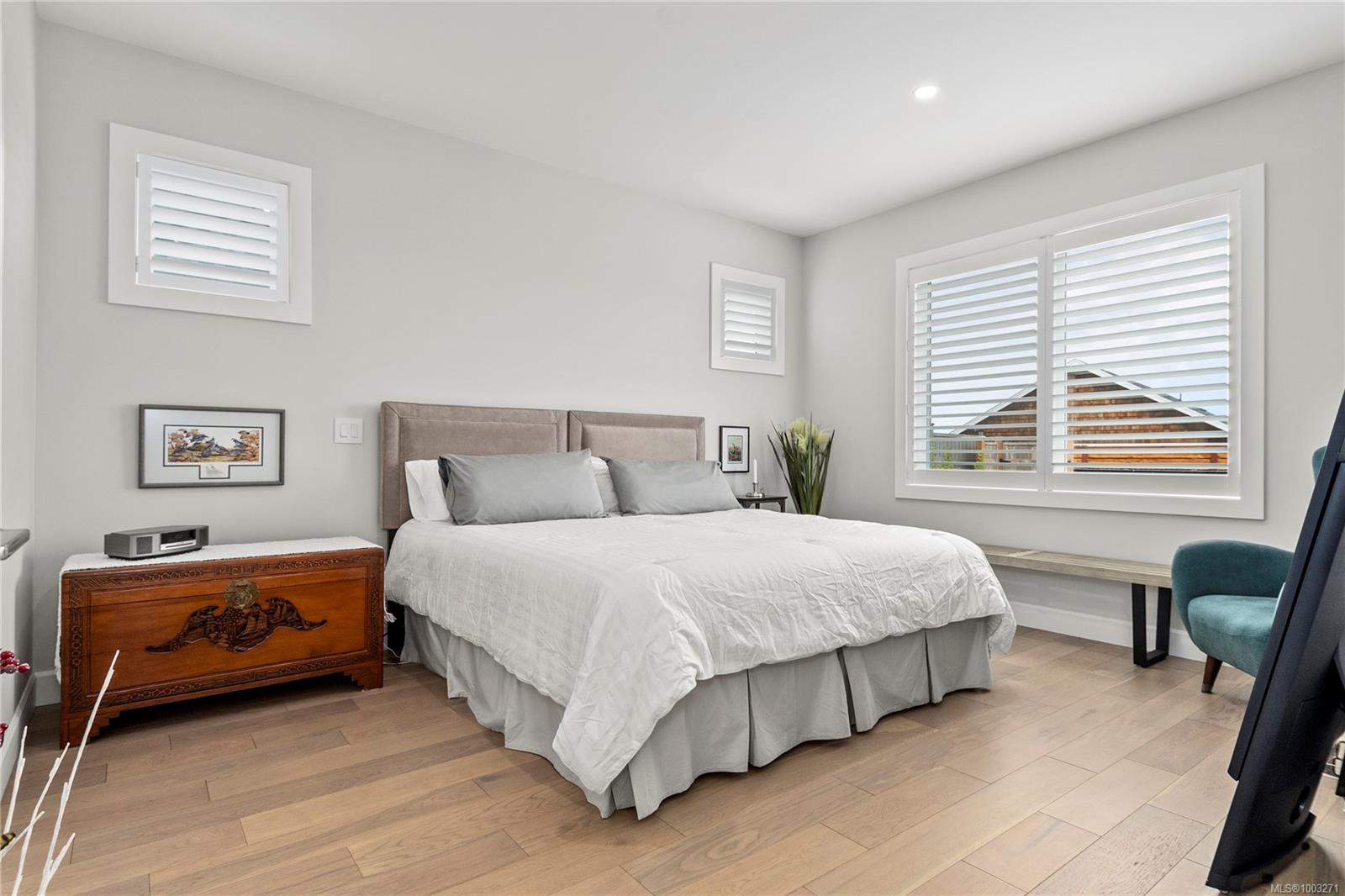 3329 Eagleview Cres