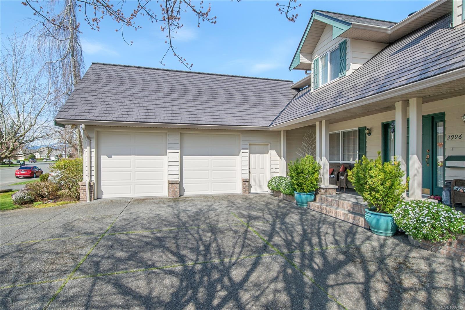 2996 Royal Vista Way