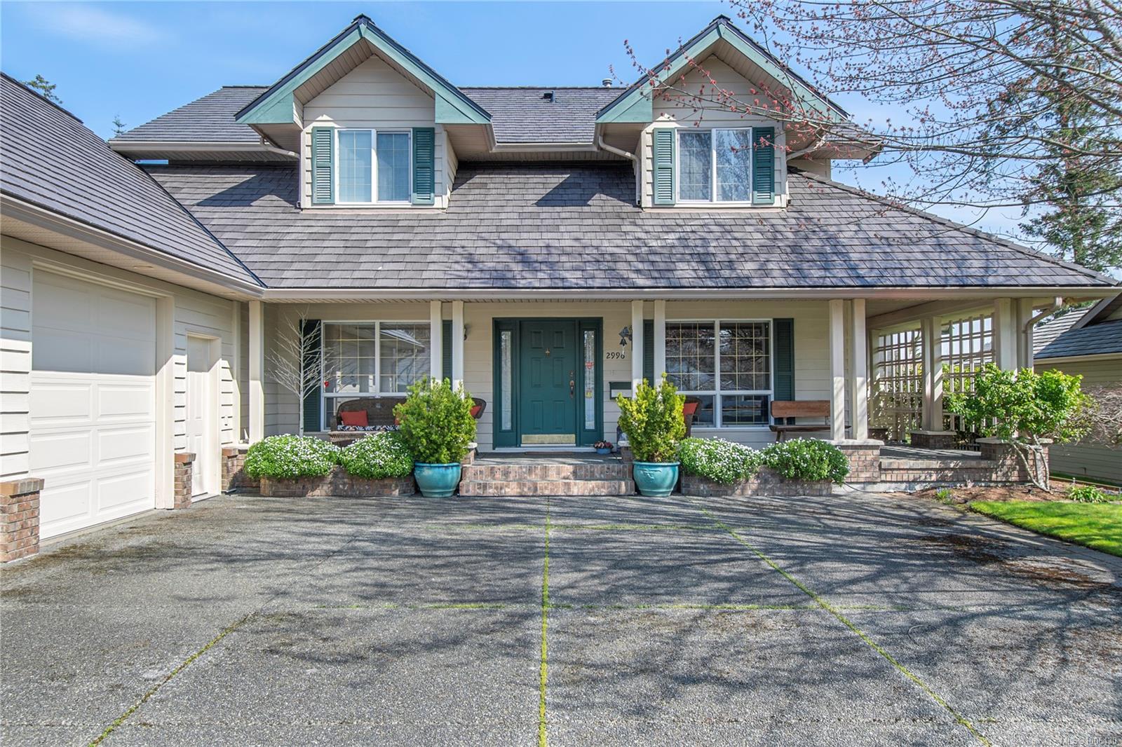 2996 Royal Vista Way