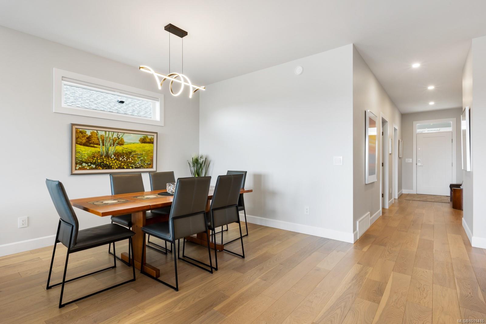 3329 Eagleview Cres