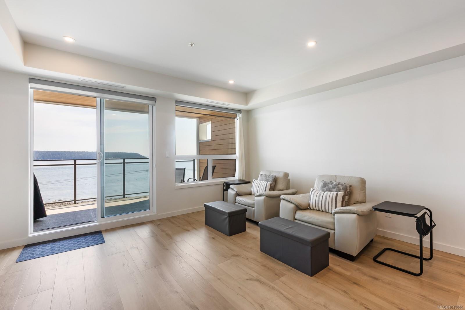 536 Island Hwy S # 505