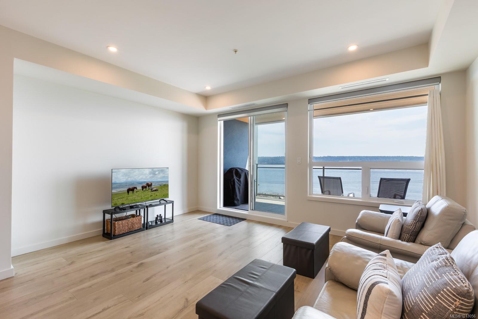 536 Island Hwy S # 505