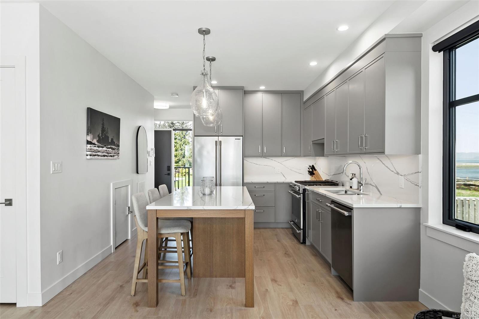 9022 Clarkson Ave # 12