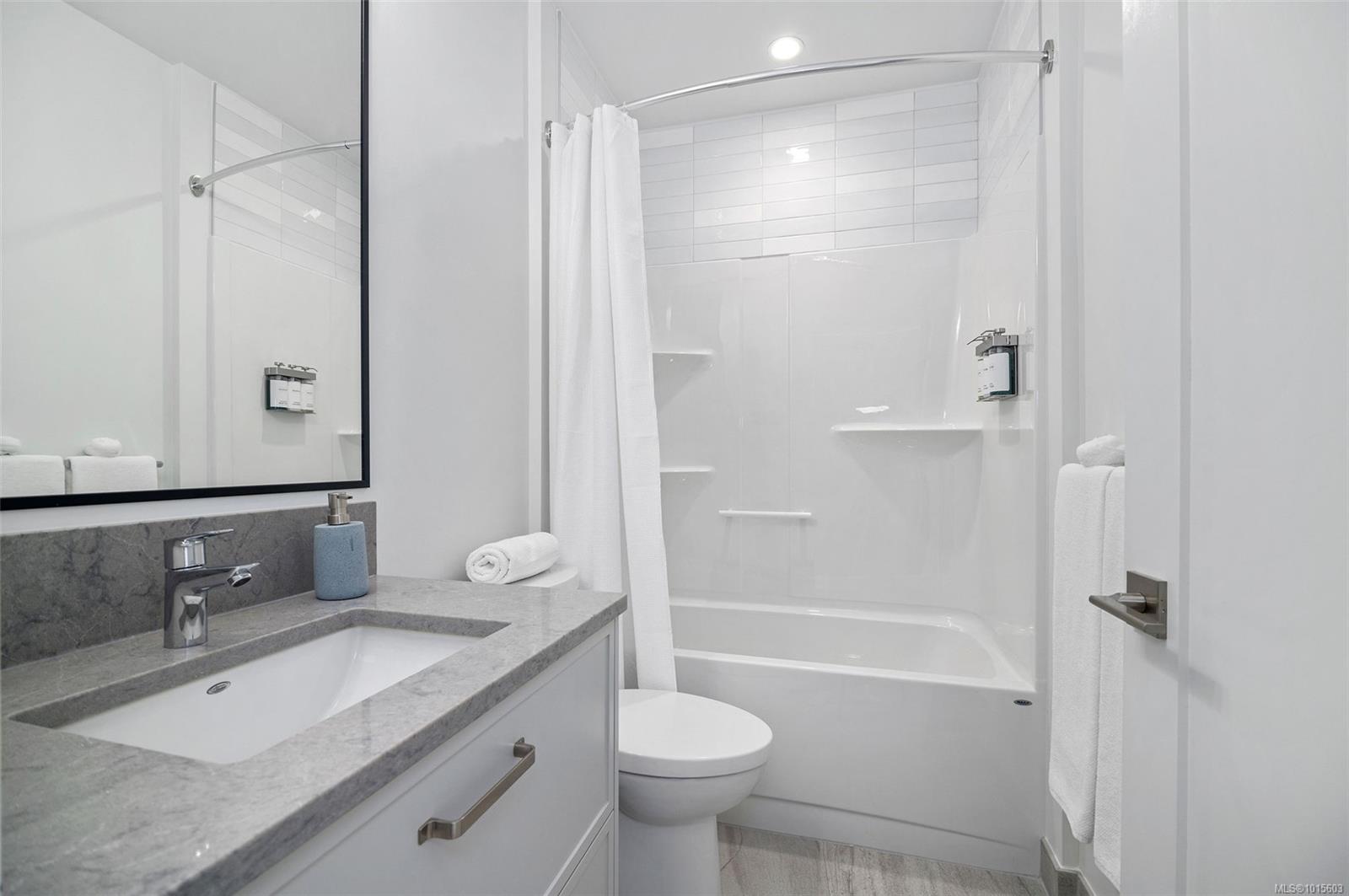 9022 Clarkson Ave # 22