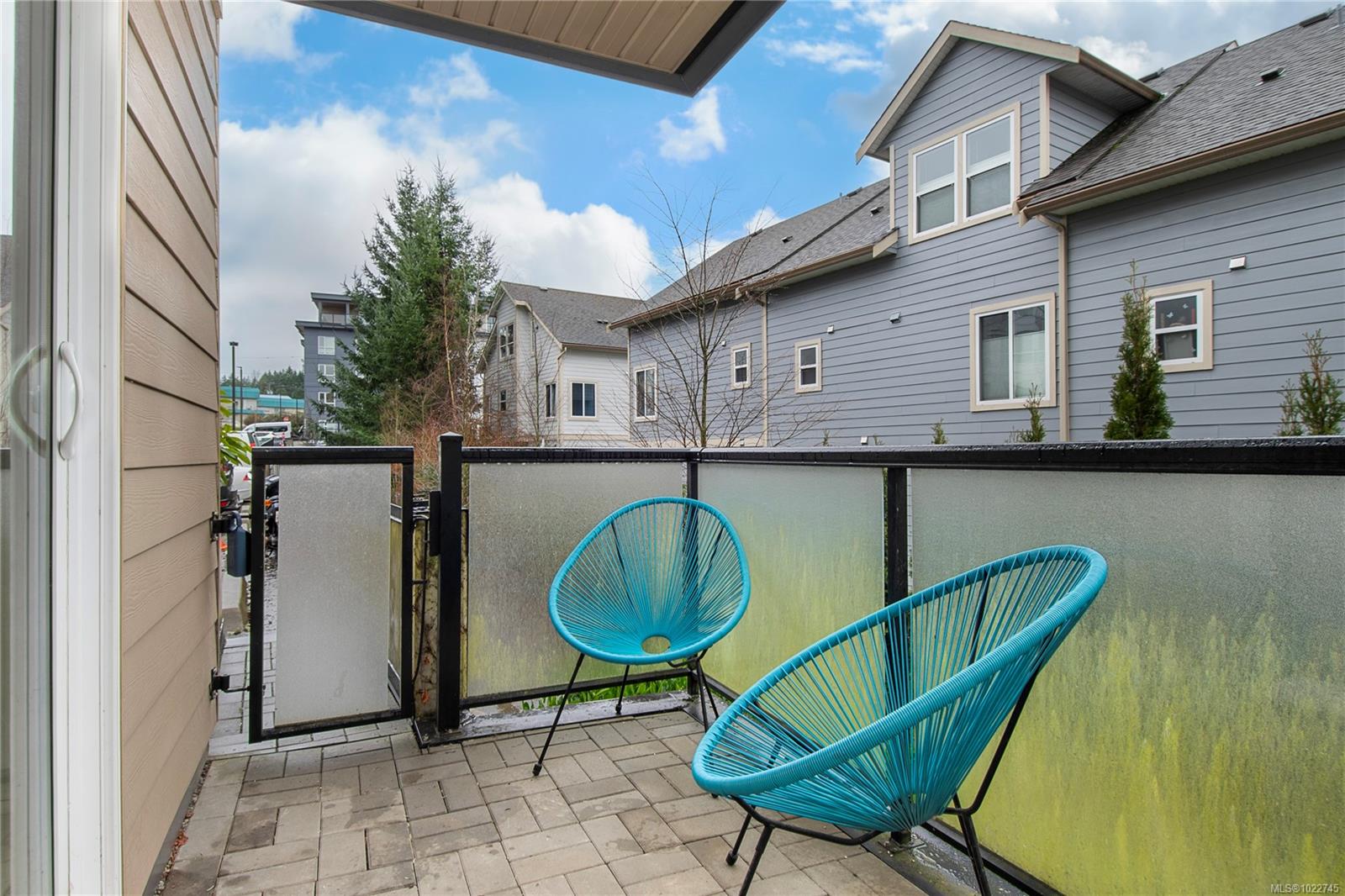 3070 Kilpatrick Ave # 102