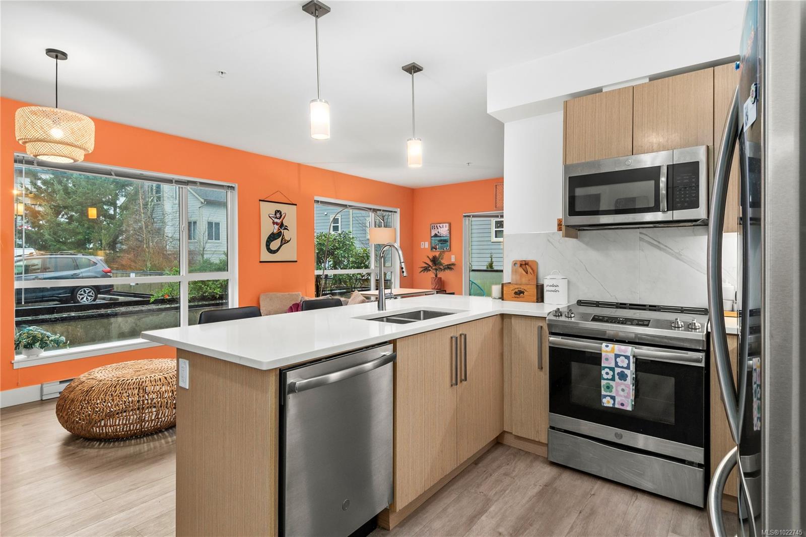 3070 Kilpatrick Ave # 102