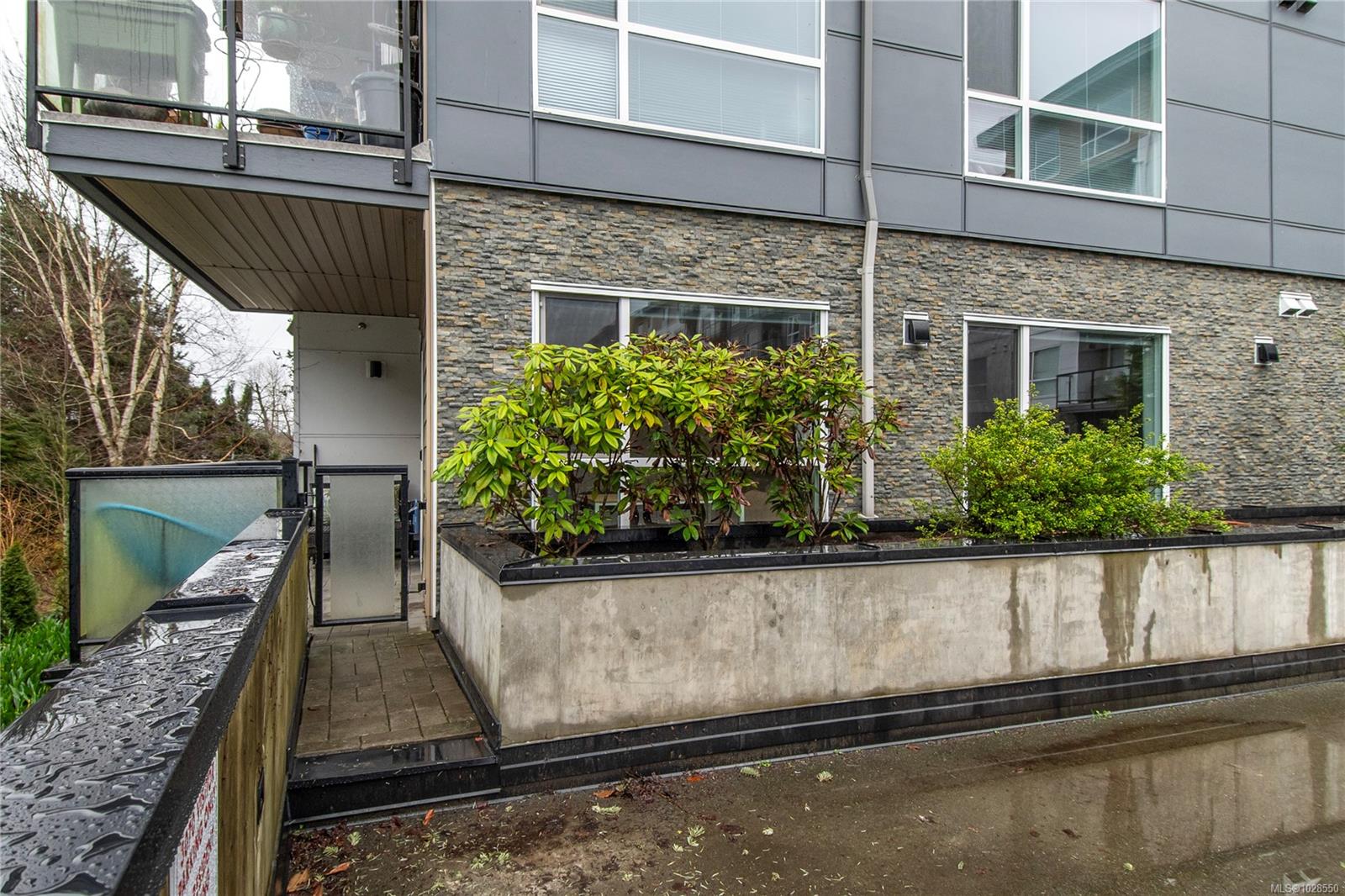 3070 Kilpatrick Ave # 102