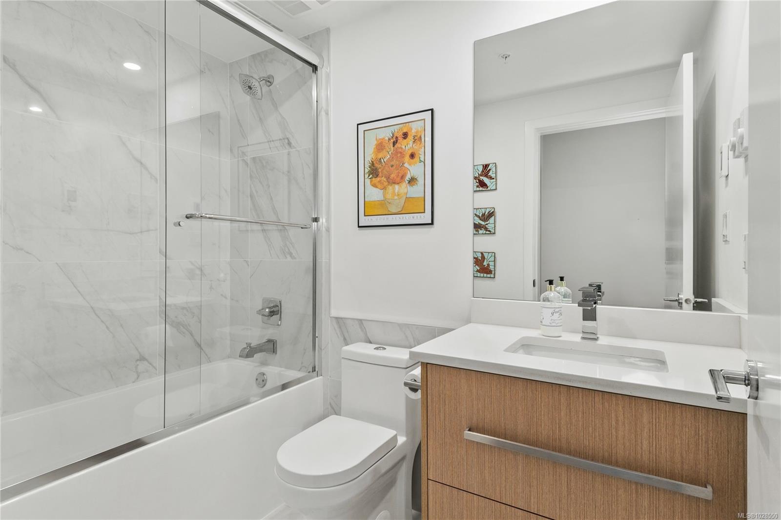 3070 Kilpatrick Ave # 102